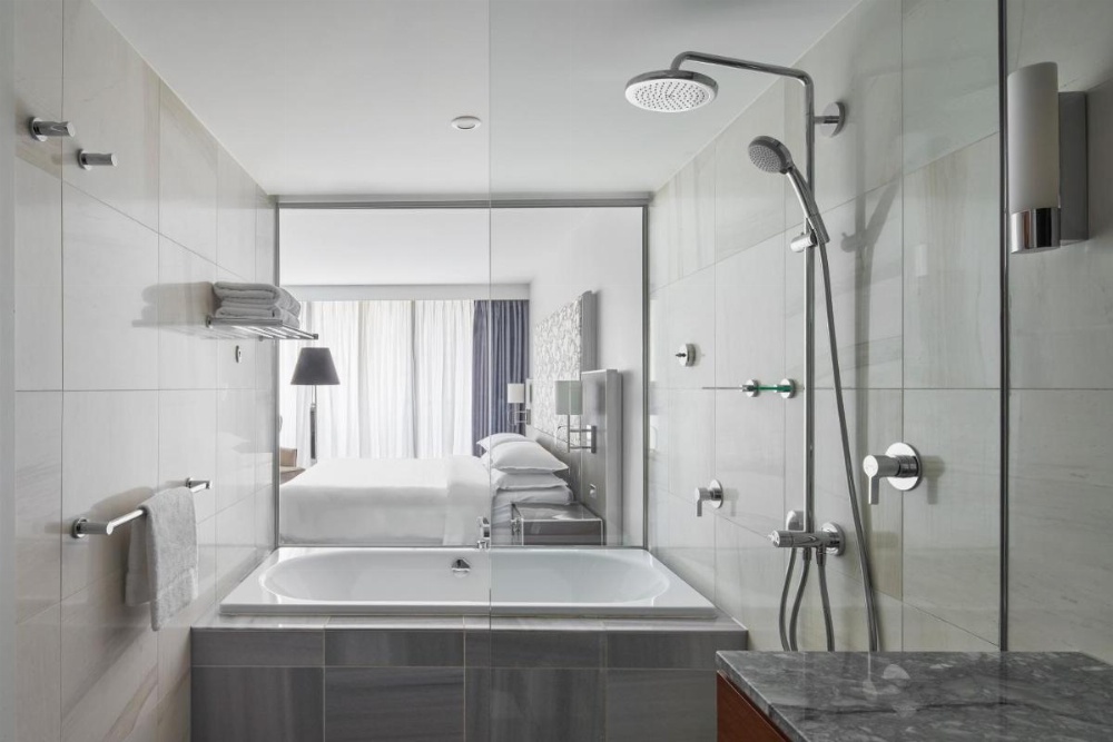 Room image 5